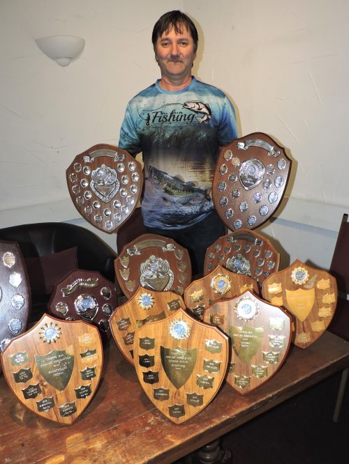 Laszlo Mundi - Trophies 2025